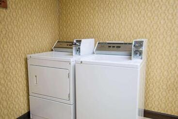 هتل Best Western Plus Jfk Inn & Suites