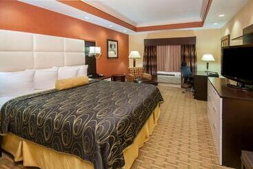 هتل Best Western Plus Jfk Inn & Suites