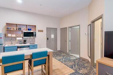 هتل Candlewood Suites Oklahoma City Moore, An Ihg