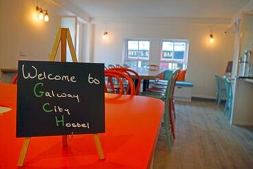 هتل Galway City Hostel   Solo Traveller Hostel