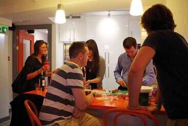 هتل Galway City Hostel   Solo Traveller Hostel