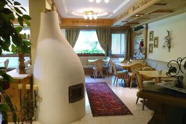 هتل La Felce Bed & Breakfast