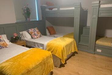 هتل Lanigan S Accommodation