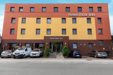 هتل Max Inn