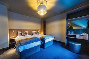 هتل The Old Quarter Townhouse