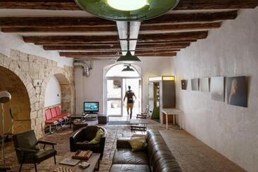 هتل Hostel Vertigo Vieux Port