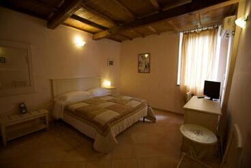 هتل Villaggio Paradosso