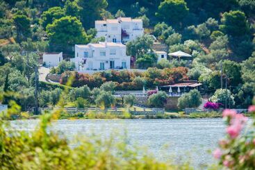 Villa Ariadni