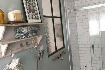 تختخواب و صبحانه Agréable Chambre Cosy