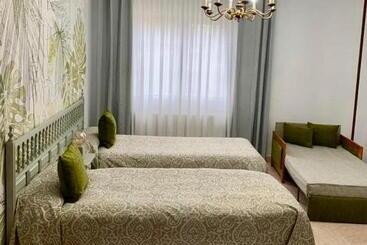 پانسیون Hostel Arenos