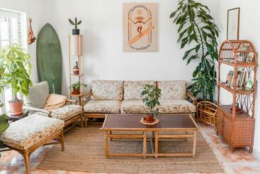 پانسیون Lemontree Eco Surfhouse