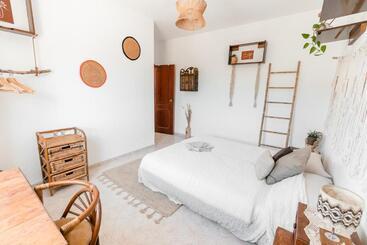 پانسیون Lemontree Eco Surfhouse