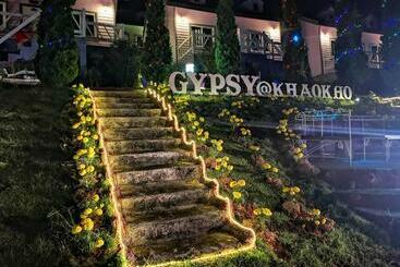 פנסיון Gypsy Resort