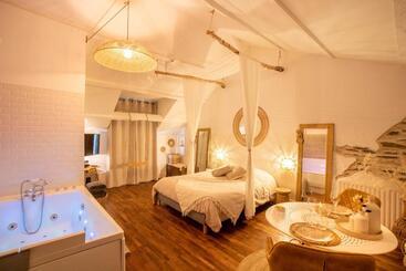 تختخواب و صبحانه Love Room Bohème Les Petits Plaisirs