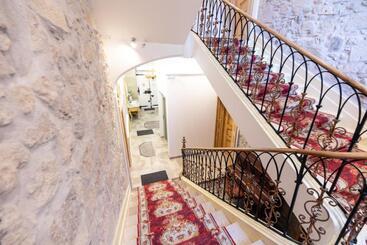 Пансион Appartement Maison De L église Du Couvent
