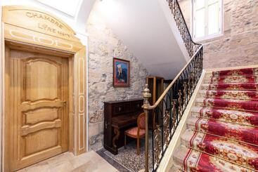 Пансион Appartement Maison De L église Du Couvent