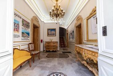Пансион Appartement Maison De L église Du Couvent