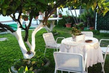 پانسیون Sweet Home