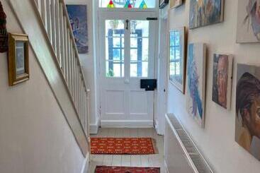 Art House B & B