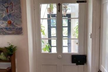 Art House B & B