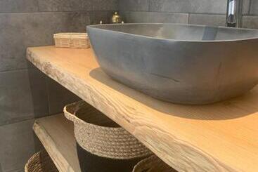 تختخواب و صبحانه Le Cabanon De Val