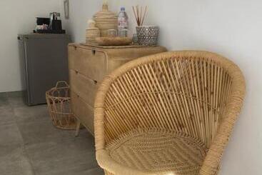 تختخواب و صبحانه Le Cabanon De Val