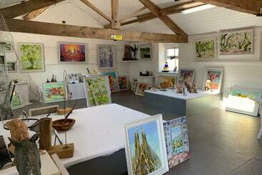 Art House B & B