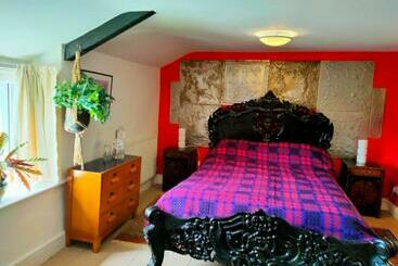 Art House B & B
