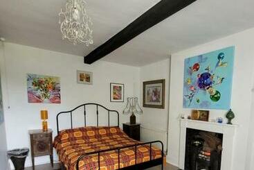 Art House B & B