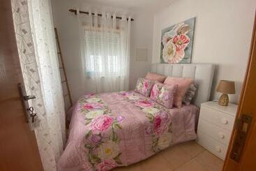 پانسیون Faneca Beach Room   Faneca Apartamentos
