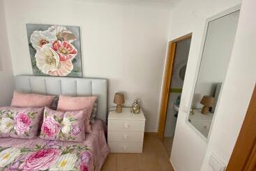 پانسیون Faneca Beach Room   Faneca Apartamentos