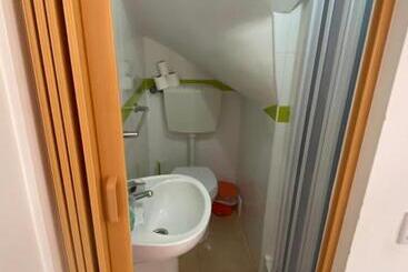 پانسیون Faneca Beach Room   Faneca Apartamentos
