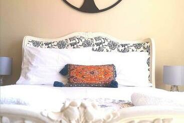 تختخواب و صبحانه R & R Bergerac