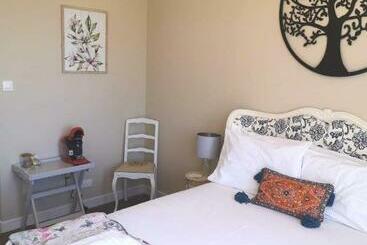 تختخواب و صبحانه R & R Bergerac