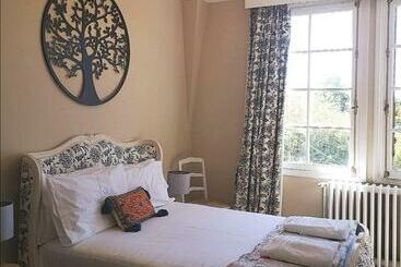 تختخواب و صبحانه R & R Bergerac