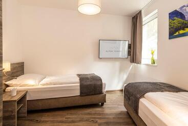 هتل Ski  & Sonnenresort Alpendorf By Alpentravel