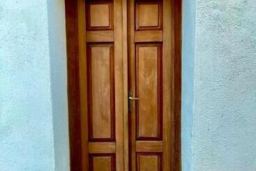 پانسیون Ginepro Room   Sapposentu Posada