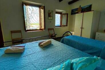 پانسیون Ginepro Room   Sapposentu Posada