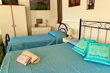 پانسیون Ginepro Room   Sapposentu Posada