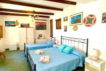 پانسیون Ginepro Room   Sapposentu Posada