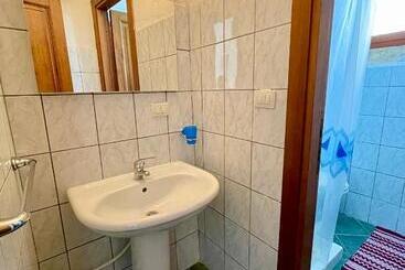 پانسیون Ginepro Room   Sapposentu Posada
