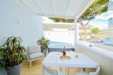 Prime Blue Suite   Appartamenti Con Jacuzzi Privata