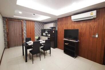 Private 111 Square Meters 2 Bedrooms City Chiangmai