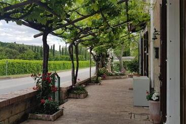 تختخواب و صبحانه Giunti Agriturismo & Camere