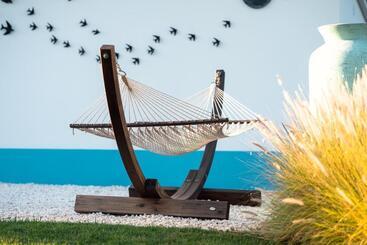 تختخواب و صبحانه Seeds Of Silence Boutique Hotel & Retreat Center Near Olhao