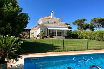 تختخواب و صبحانه Villa De La Luz Luxury Guesthouse