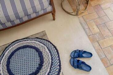 تختخواب و صبحانه Villa Dora