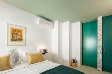 هتل Covelo  The Original Rooms And Suites