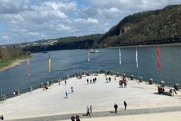 تختخواب و صبحانه Idyllisches Zimmer In Ruhiger Lage Boppard Am Rhein