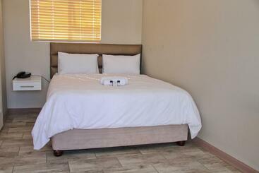تختخواب و صبحانه The View Guesthouse